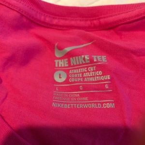 Women’s Nike Tee (Size: L)